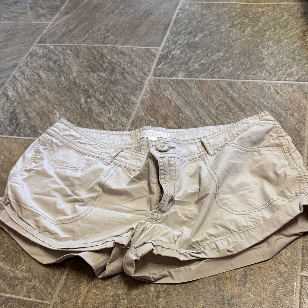 Forever 21 Light Tan Cargo Shorts
